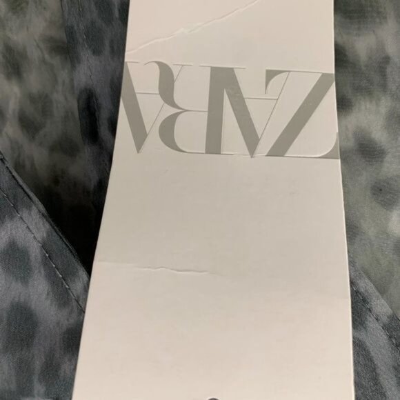 Zara Sheer Leopard Print Button-Up Blouse Size Small - Picture 4 of 8